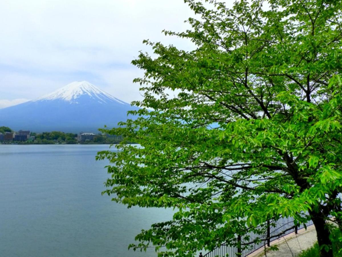 ホテル 人生を祝う　うぶや 富士河口湖町 エクステリア 写真